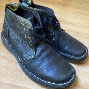 Dr. Martens Men's Size 11 M Black Pebble Grain Leather Chukka Boots